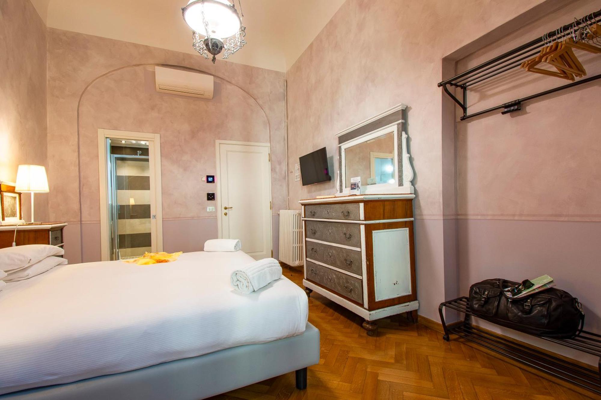 N4U Guest House פירנצה מראה חיצוני תמונה